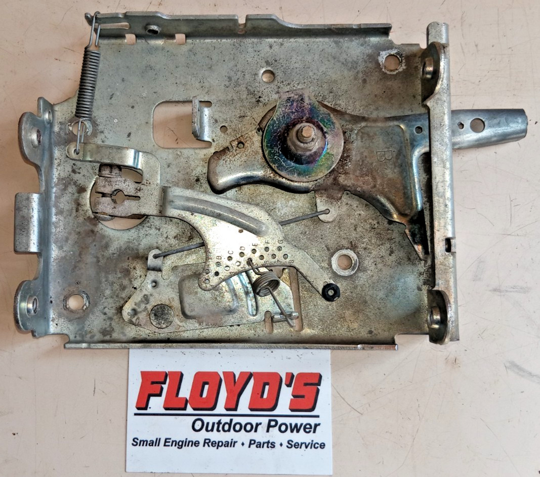 BRIGGS & STRATTON 202432-0200-B9 CONTROL BRACKET 695380 gallery