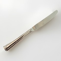 Lenox Esquire Dinner Knife 9.25” | Modern | Solid | 18/10 Stainless |