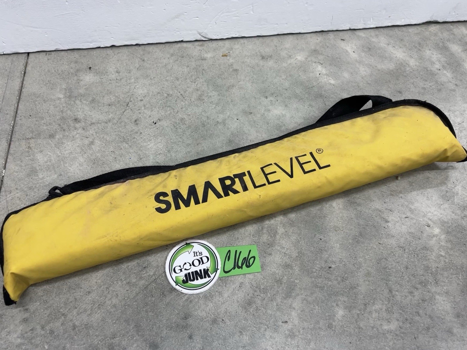 Wedge Smart Level” Digital Pro W/ Soft Carry Case gallery