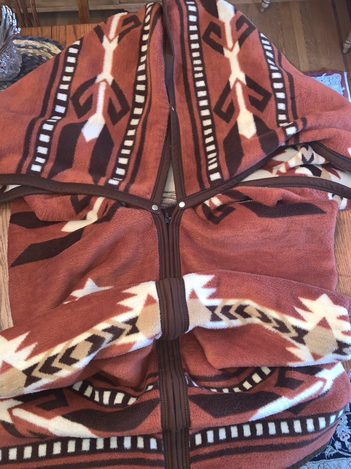Biederlack Cuddle Wrap Stadium Campfire Blanket Aztec Sleeping Pad Cover gallery