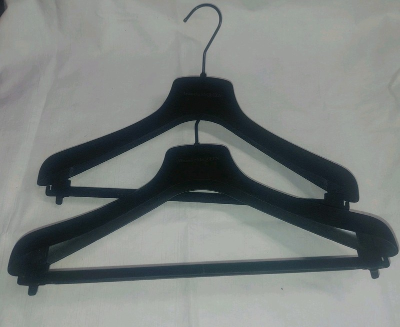 Alexander McQUEEN Black Solid Suit Hanger 15x12in Less Than 6in Wide gallery