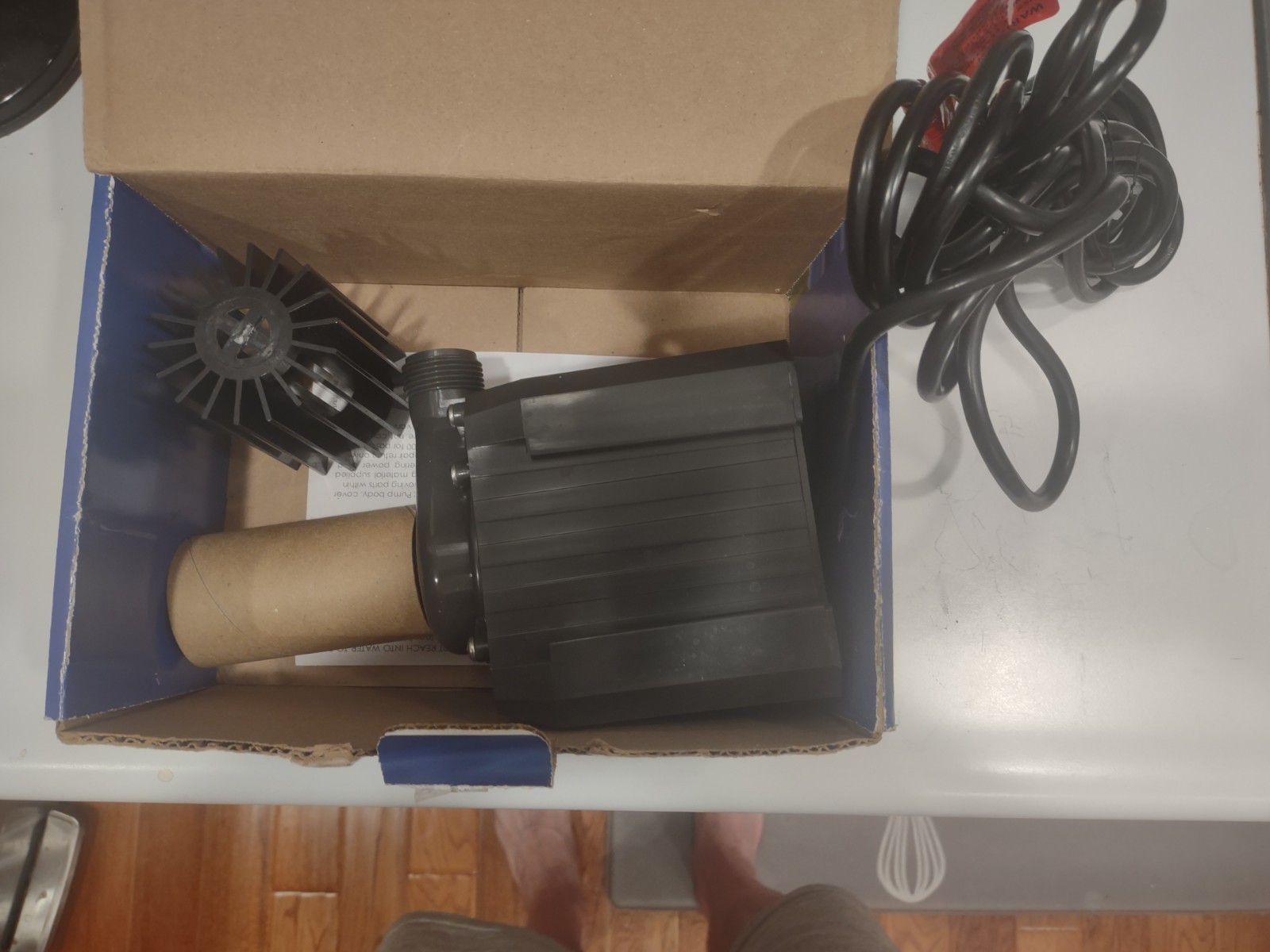 PondMaster Model 24 Magnetic Drive Utility Pump Submersible 2400 GPH UL 02750 gallery