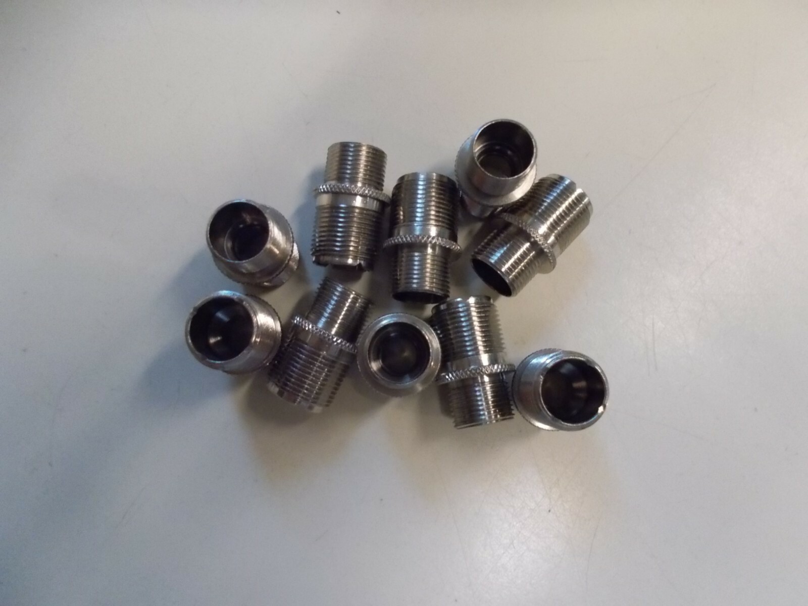 Double-Sided Thread, Diameter Approximately 13Mm To 15Mm Ø, 10 Pieces, #K-90-21 gallery