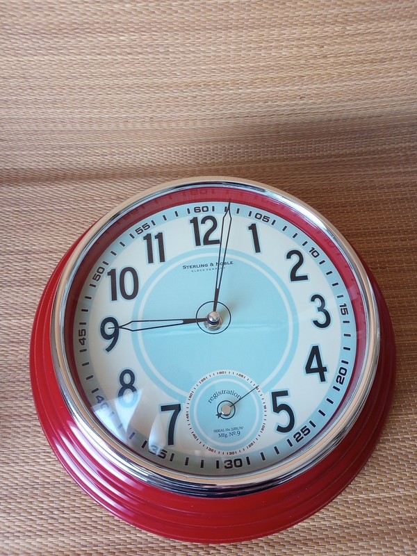 Sterling & Noble Retro Wall Clock Serial No. 2055787, 12" Red and Chrome Plastic gallery