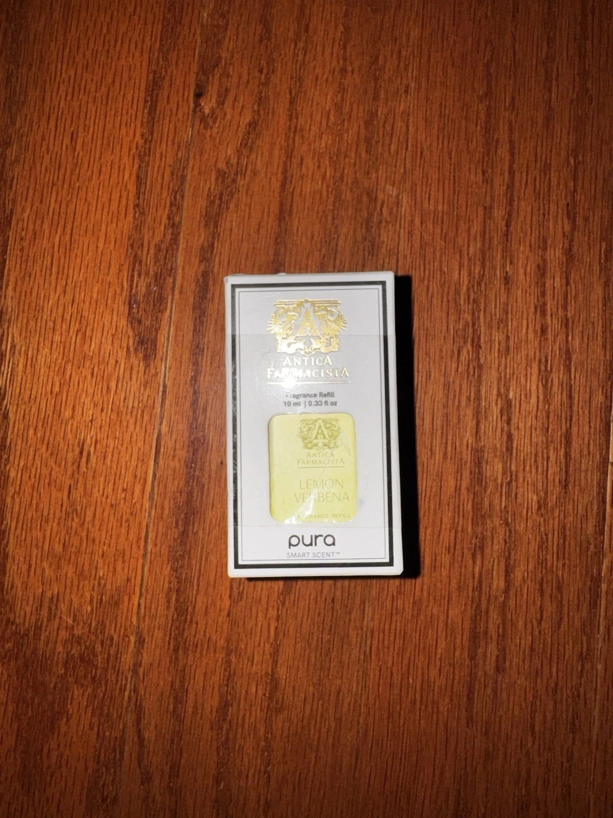 Pura Plus Smart Fragrance Diffuser White with 2 Fragrances New gallery
