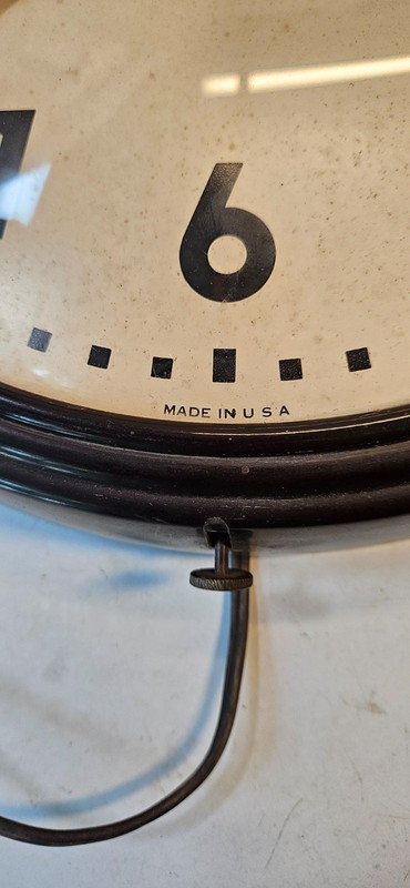 Antique Telechron by G. E. red dot school wall clock runs needs cleaned gallery