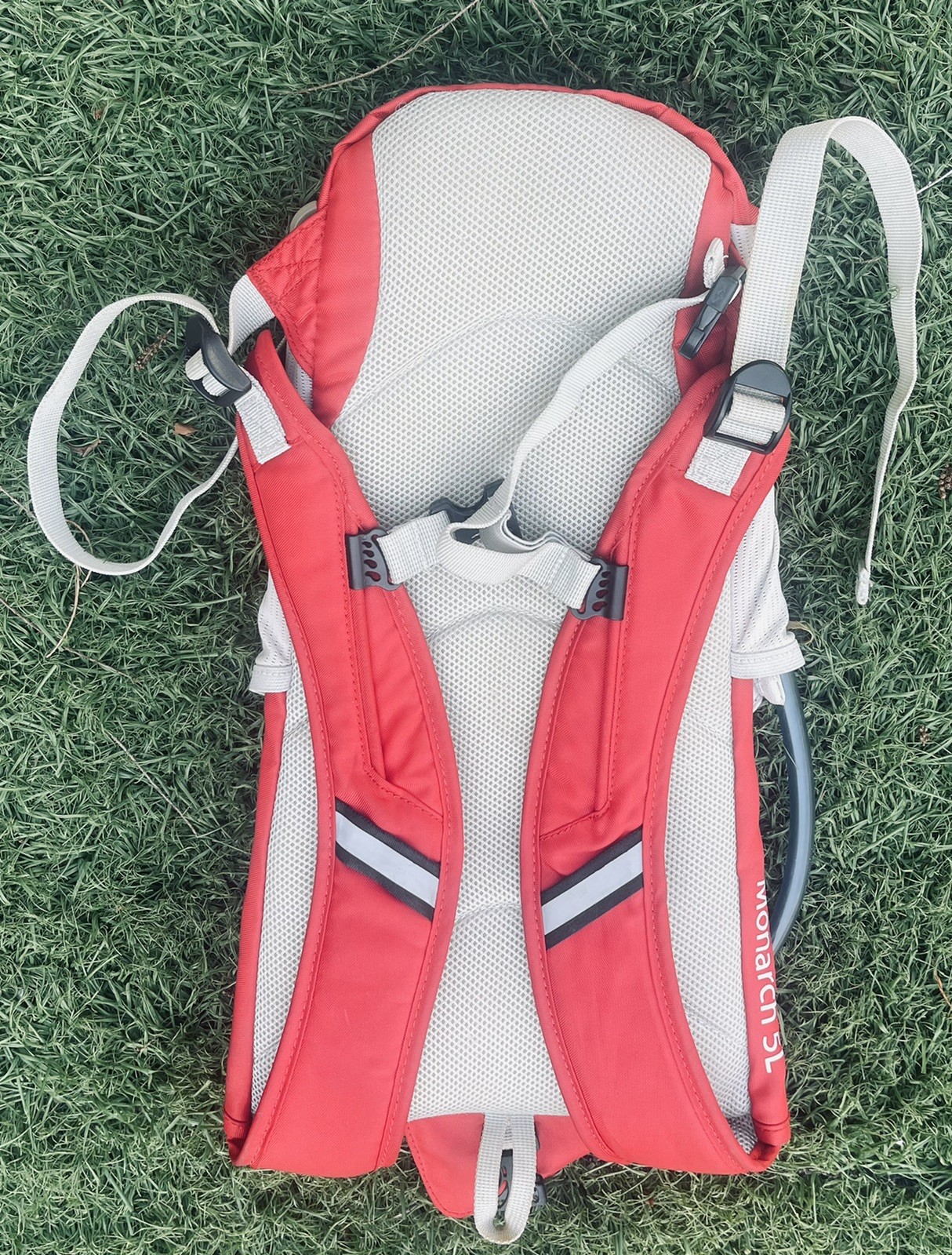 Kelty Ridgeway Hydration Daypack Red Gray Black with Bladder Monarch 5L PreOwned 5