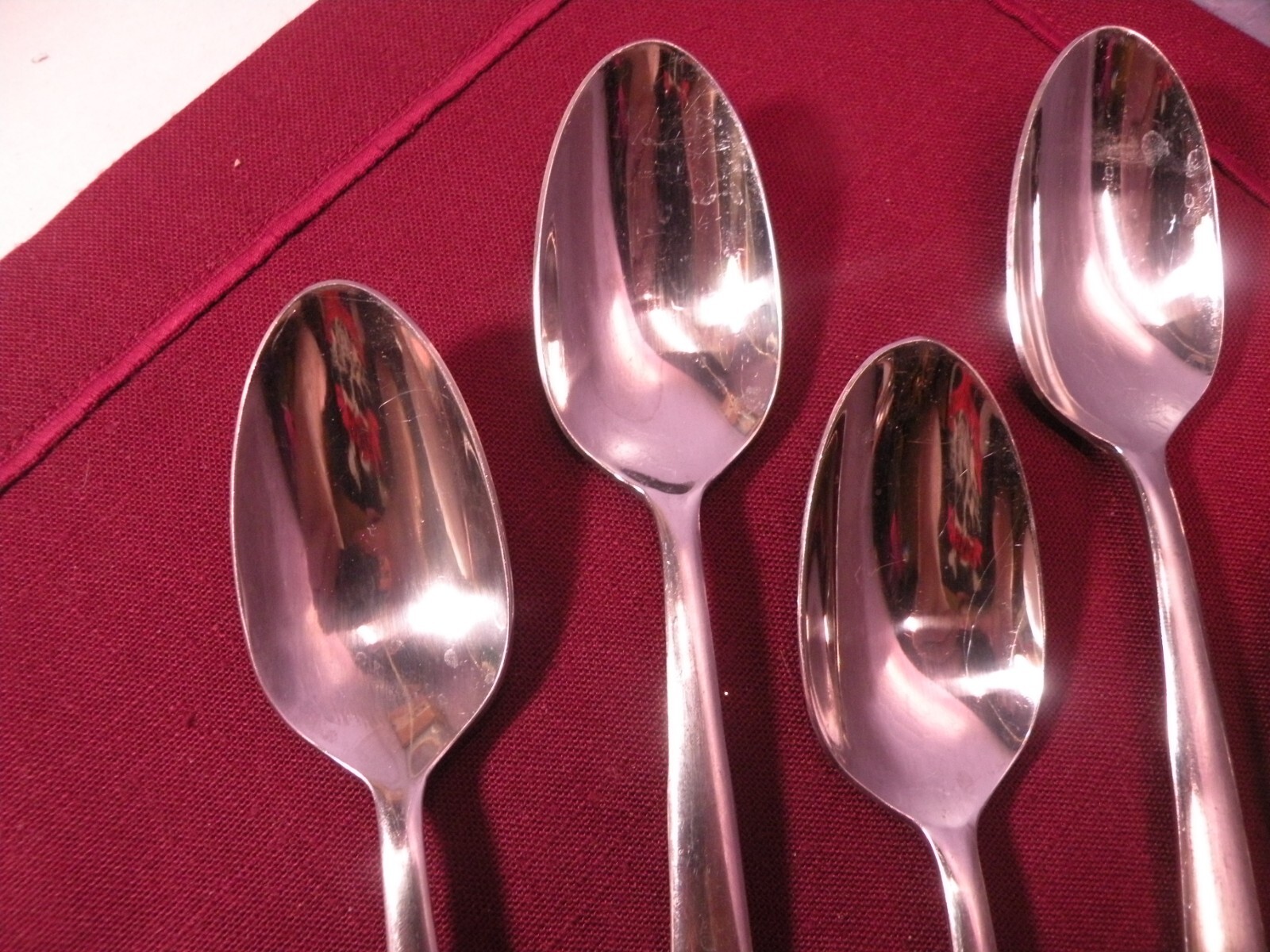 Set Of 7 Oneida Pattern OHS438 Oval Place Soup Spoons 7 In. GF2 gallery
