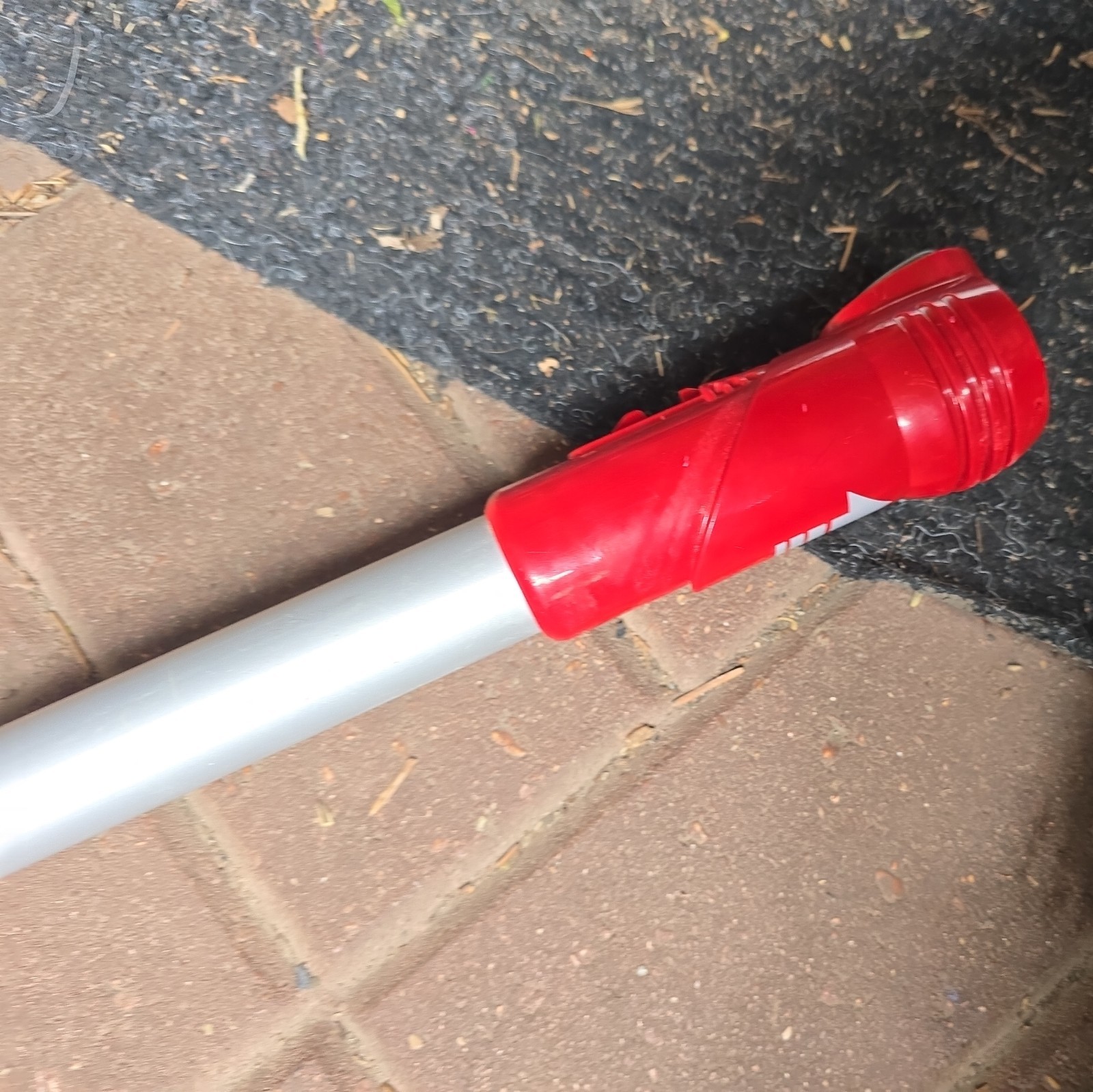 Dyson DC25 Wand Handle Assembly Silver Red 915676-01 915676-02 gallery