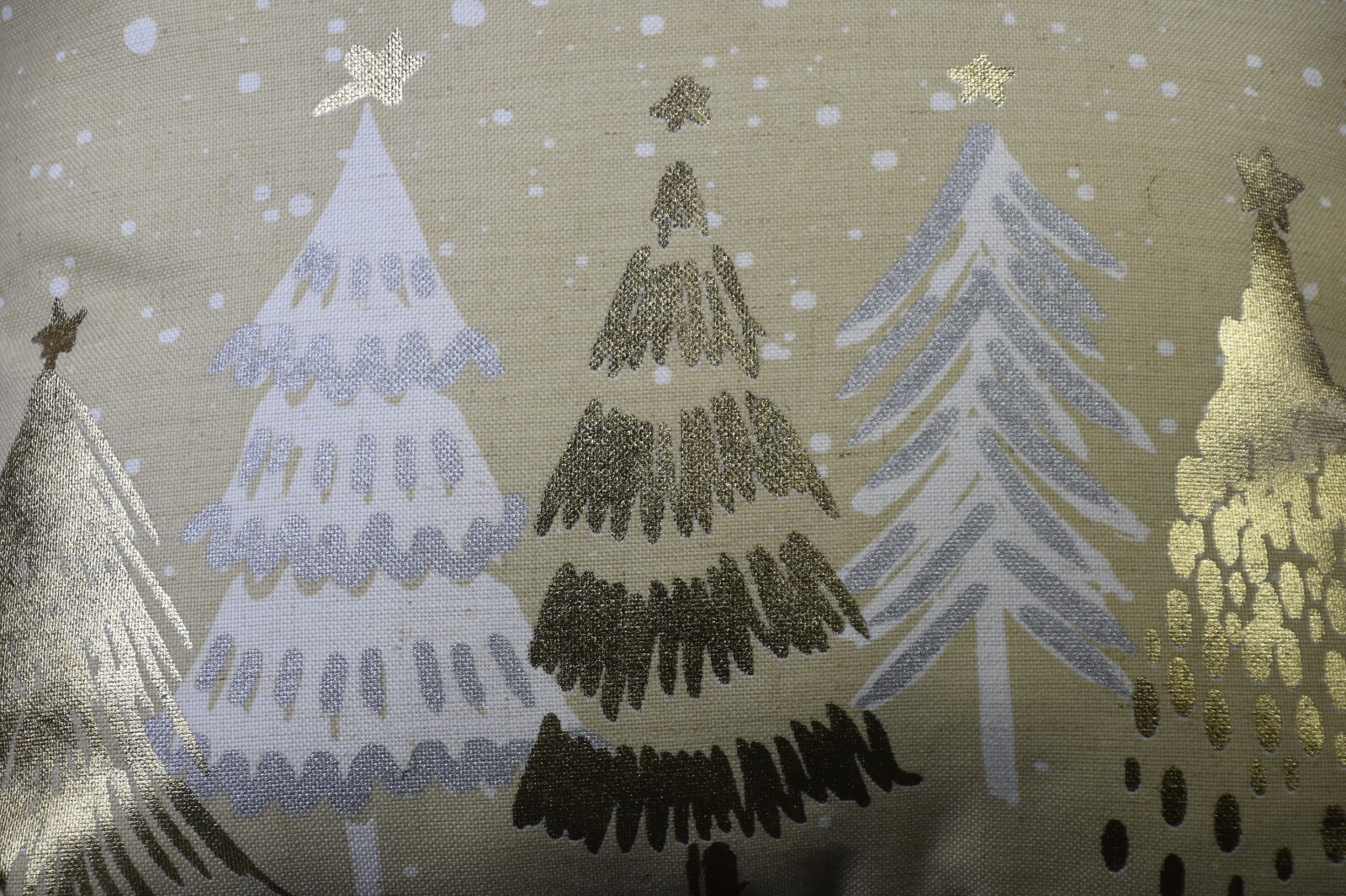 Holiday Toss Pillows Modern Cozy Winter Style Set Of 2 NWT gallery