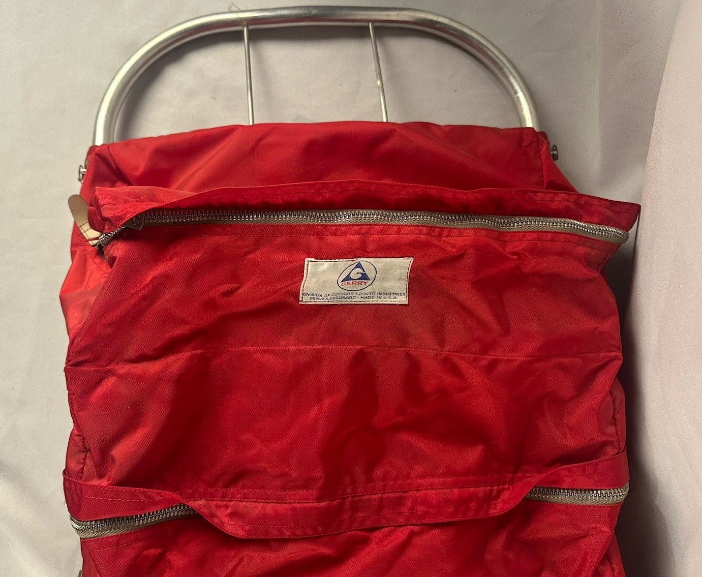 VTG  Gerry Denver CO Zipper Lightweight Camping External Frame Backpack Red EUC 3