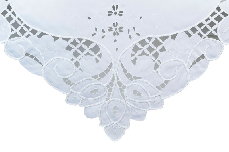 54x72" Rectangular Embroidered Polyester Tablecloth 6 Napkins White Wedding gallery