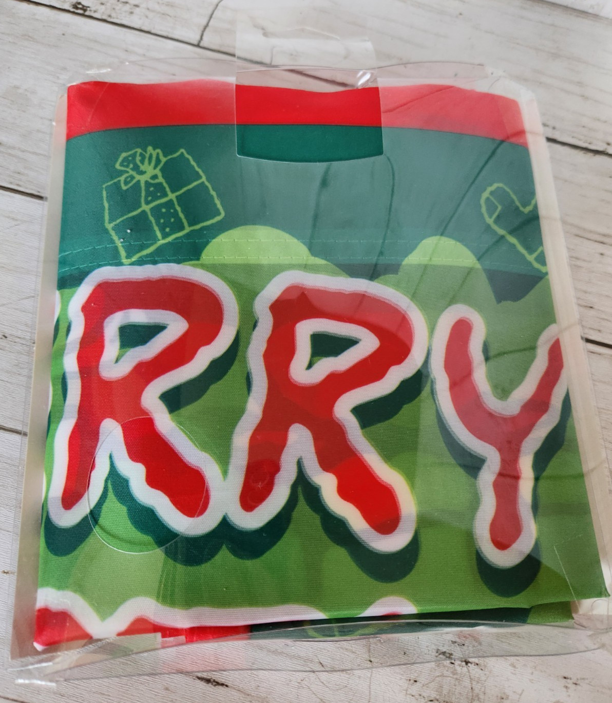 2010 Peanuts Charlie Brown Snoopy "Merry Christmas" Flag 38inX25in DAMAGED BOX gallery