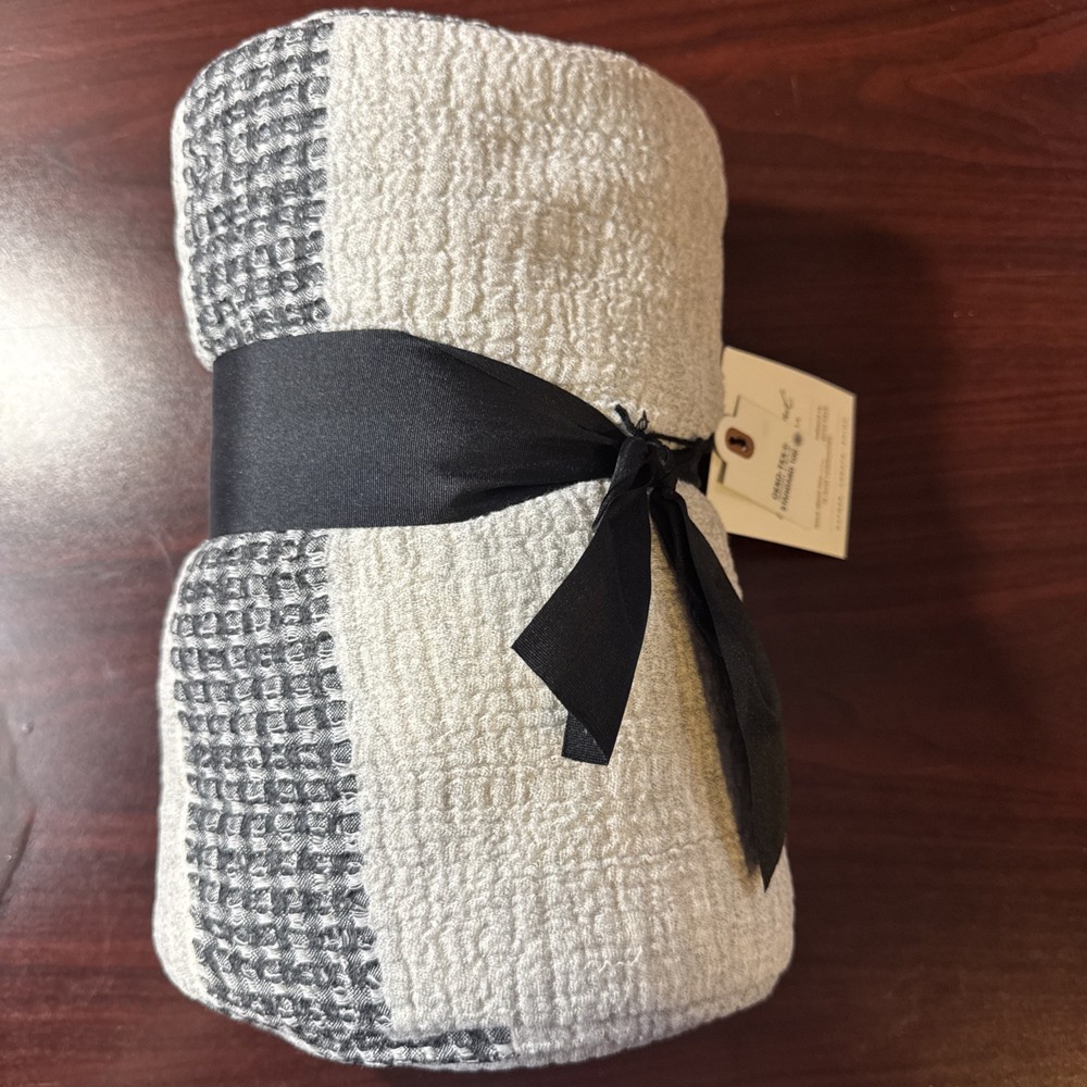 Hearth & Hand | Throw Blanket | 50in x 60in
