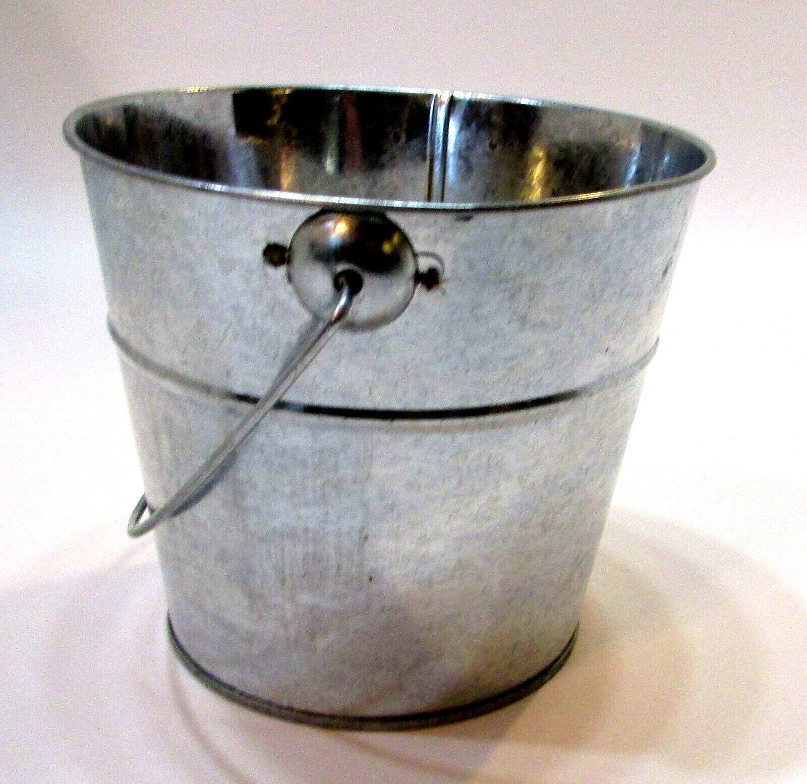 Good 2019 Small 4x5 Miniature Silver Steel Tin Feed Milk Pail Farm Scrub Bucket gallery