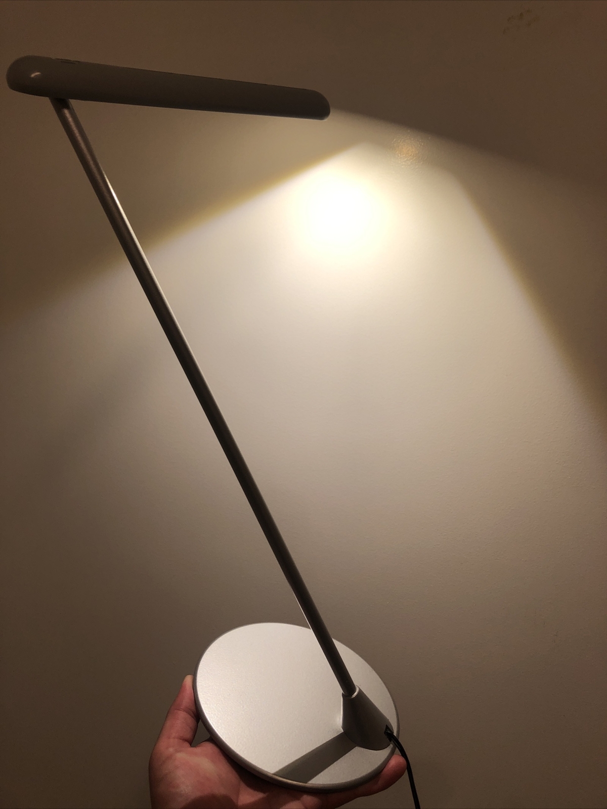 Herman Miller Flute Light LED Y6470 Design by Tom Newhouse Grey Touch Light gallery