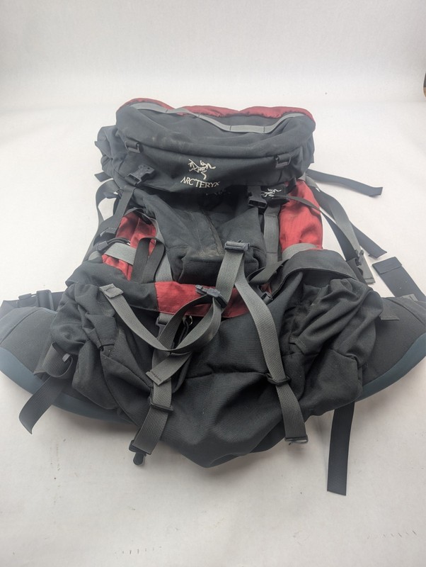 Arc'teryx Bora 65 Vintage Backpack - Red And Black 2