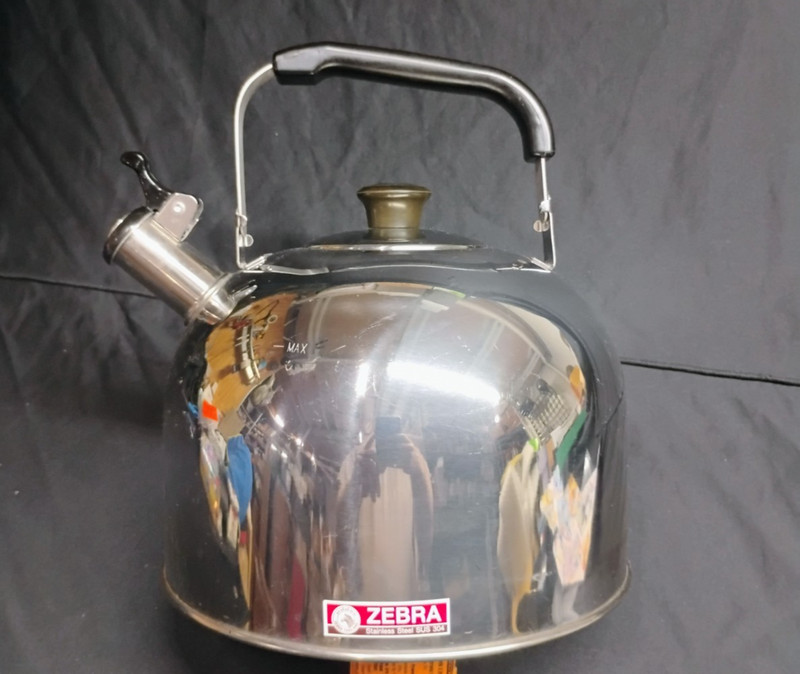 Zebra Teapot Whistling Kettle Kitchenware 304 Stainless Steel 6.0 Liters Thia gallery