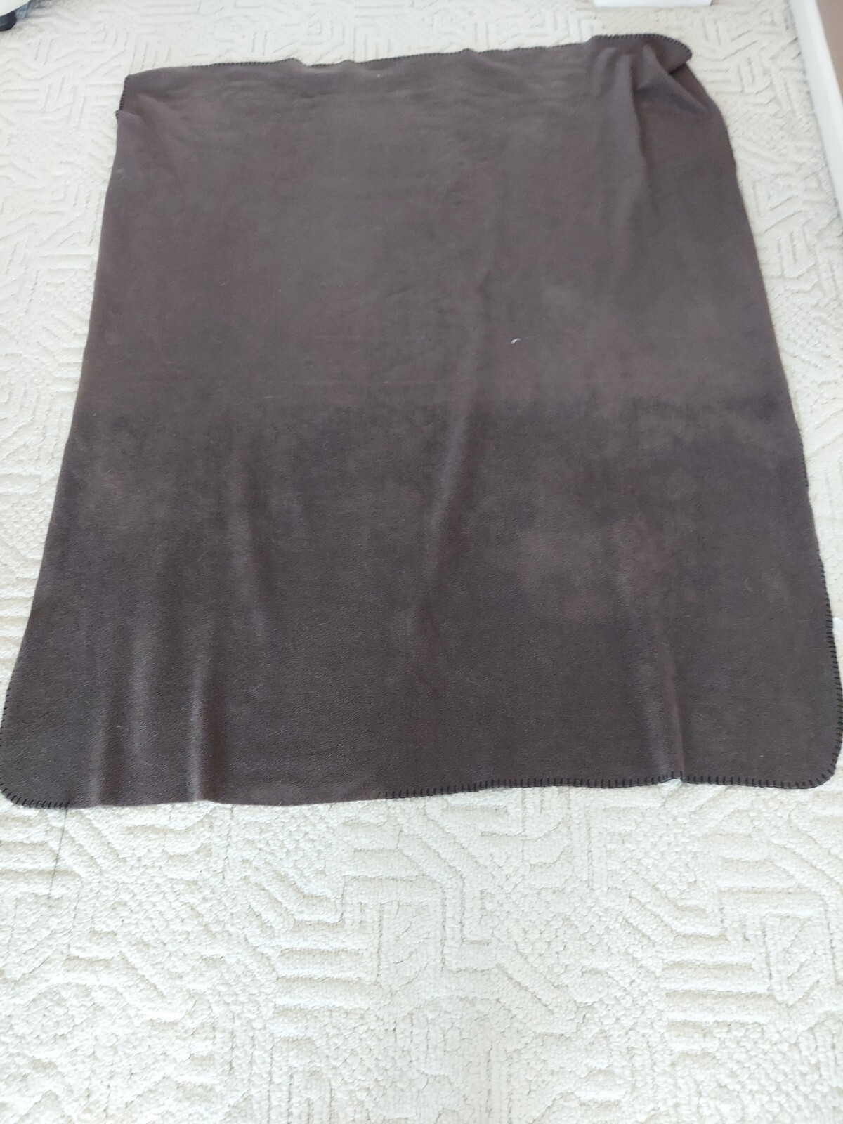 FLEESE BLANKET ONE LAYER BROWN MEASURES 50 × 60 INCHES gallery