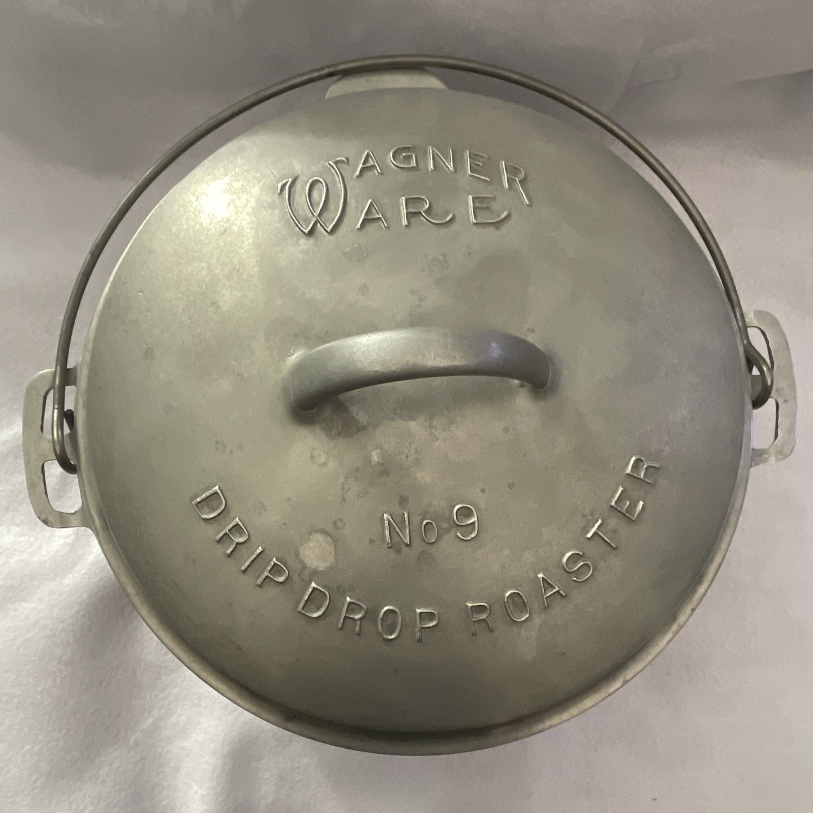 Wagner Ware Sidney O No. 9 Drip Drop Round Aluminum Roaster w/ Lid 249 gallery