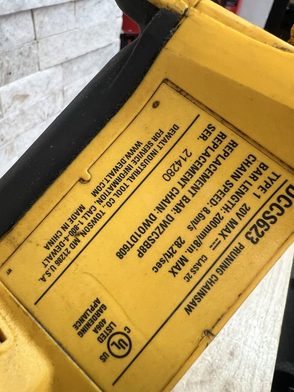 Dewalt 8" 20V Pruning Electric Chainsaw (Tool Only) DCCS623 -FOR PARTS OR REPAIR gallery