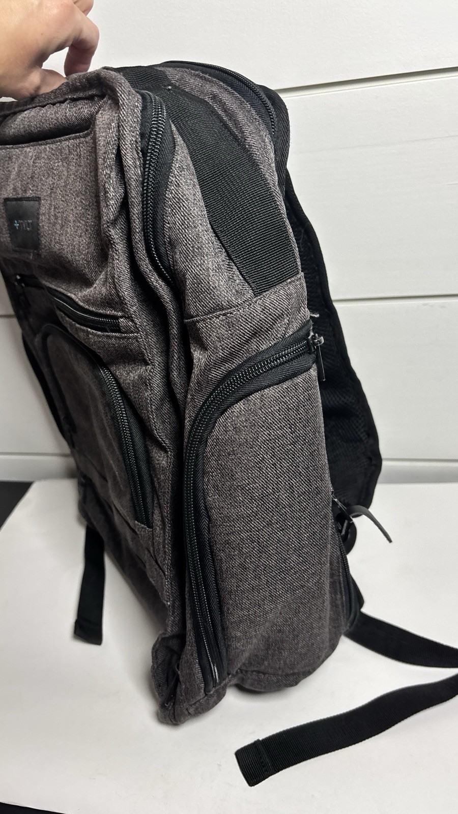 Tylt Laptop Gray Black Backpack Pre Owned Fast Shipping 5