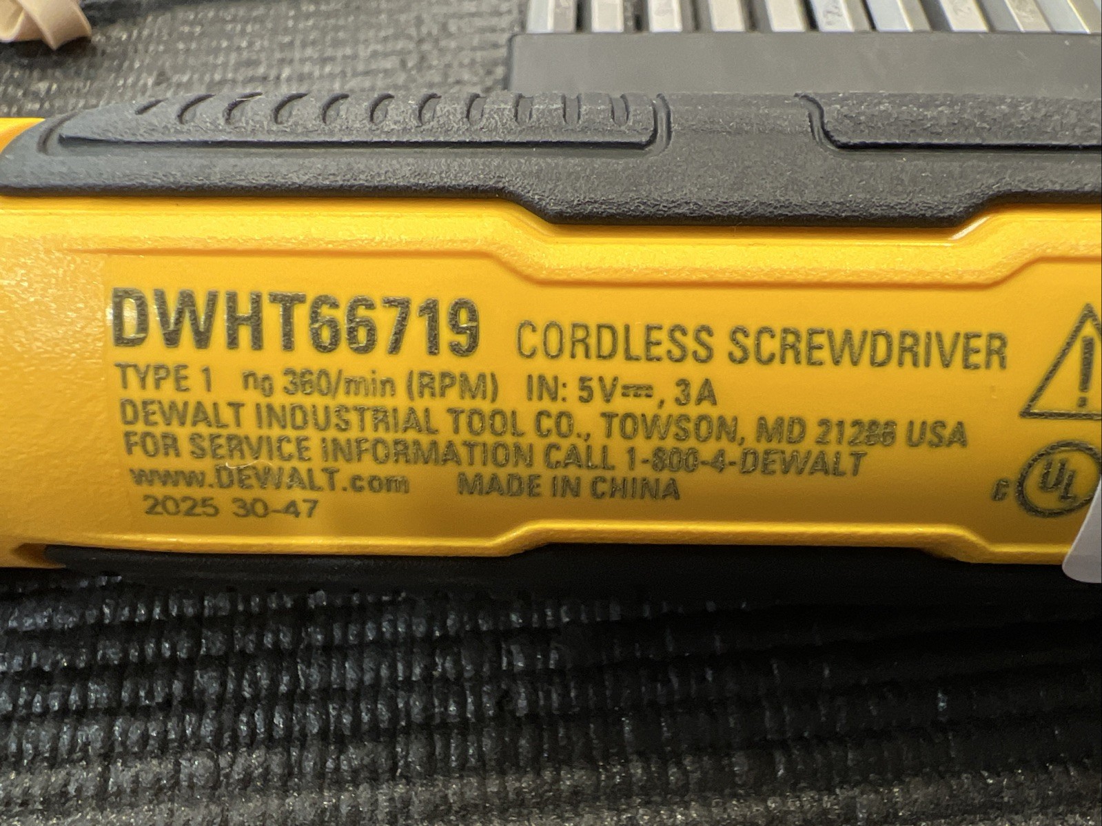 DEWALT USB RECHARGEABLE DWHT66719 FLEXDRIVE CORDLESS SCREWDRIVER 14PC SET gallery