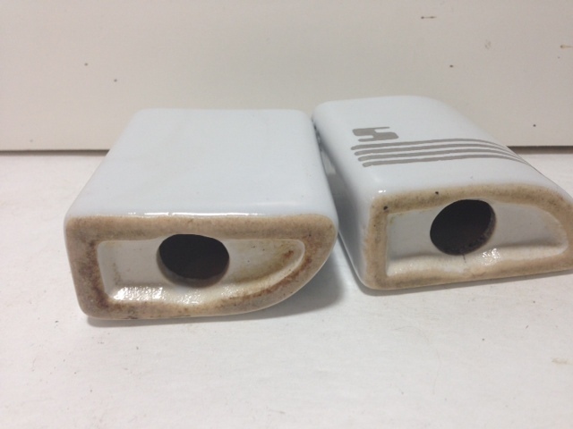 CERAMIC WHITE & SILVER SALT & PEPPER SHAKERS RETRO STYLE ART DECO HOME DECOR gallery