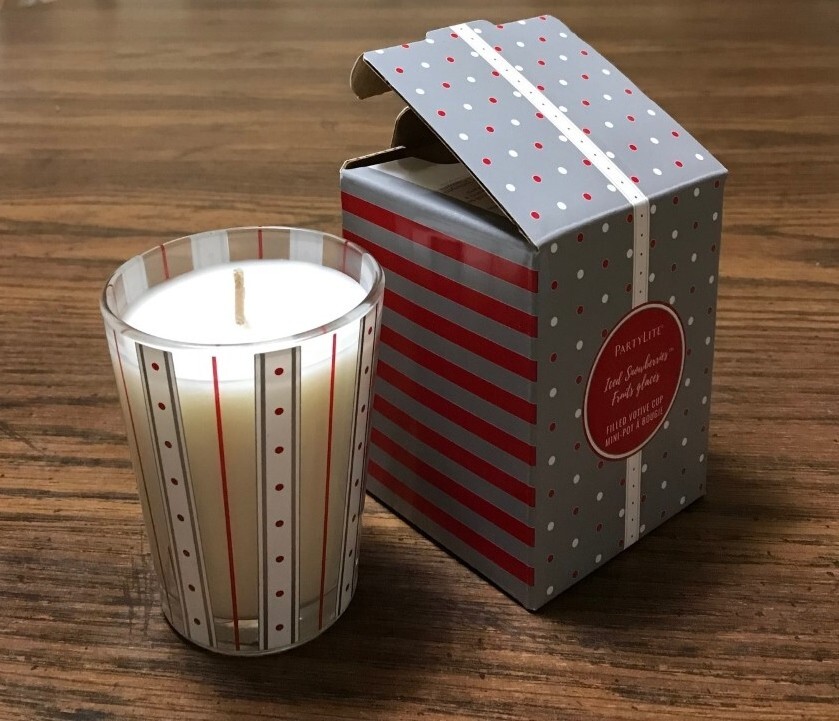 PARTYLITE SCENTED GLASS CANDLE HOLDER NEW IN BOX gallery