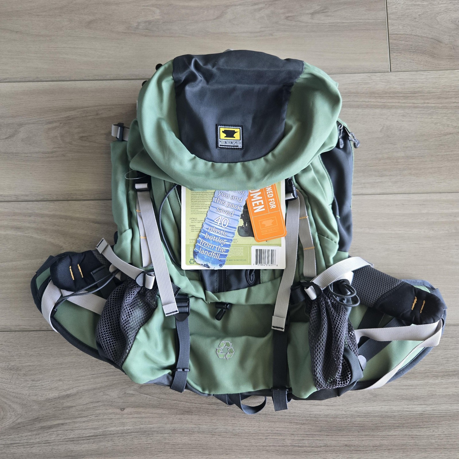 Mountainsmith Laurel Womens Hiking Backpack Green Gray Internal Frame Hydration