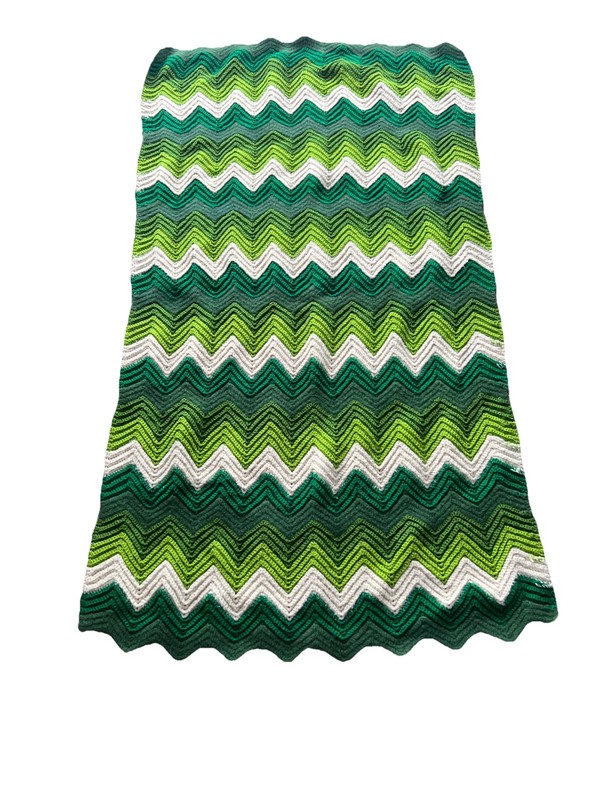 Vintage Chevron Zig Zag Pattern Crochet Knitted Afghan Throw Blanket 33”x56” gallery