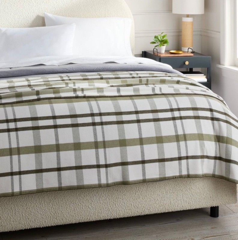 Full/Queen Brushed Cotton Blanket Green Plaid - Threshold gallery