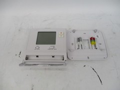 Pro1 AQ T701 Digital Non-Programmable Thermostat 1 Heat/1 Cool/On-Auto Stages
