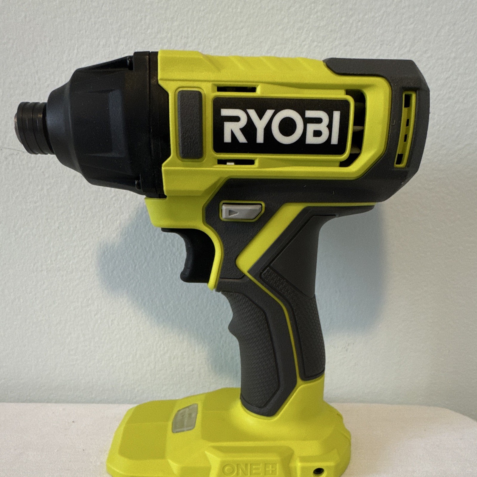RYOBI ONE+ 18V Cordless Impact Driver PCL235 0-2700 RPM Tool Only gallery