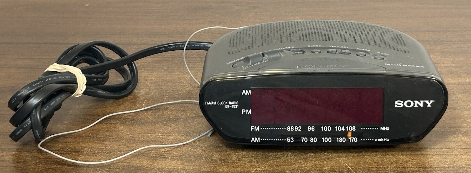 Sony Alarm Clock Radio Dream Machine ICF-C211 FM AM Black Digital Display Tested gallery