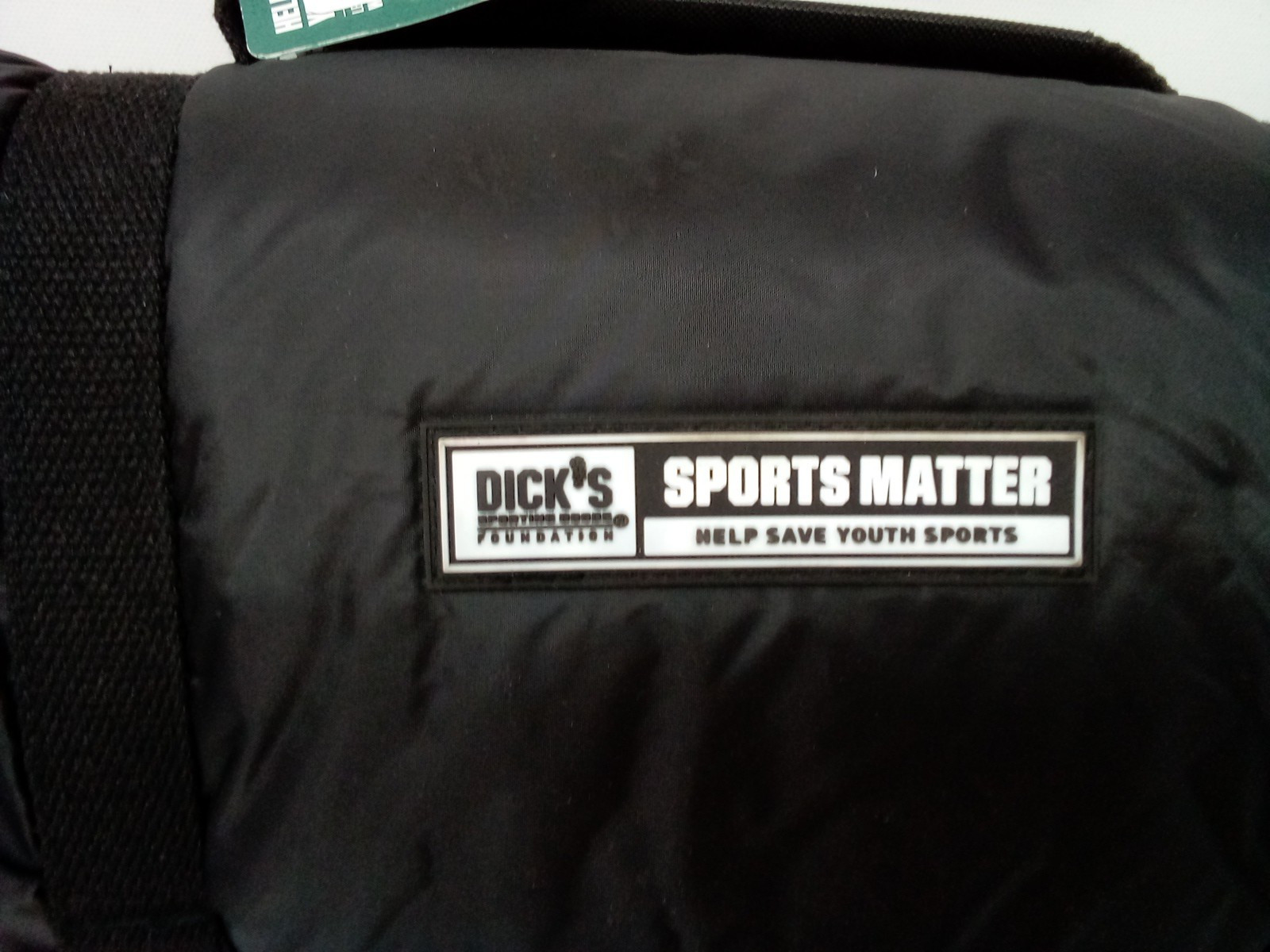 Dicks Sporting Goods Water Resistant Stadium Blacket {58" x 72"} gallery