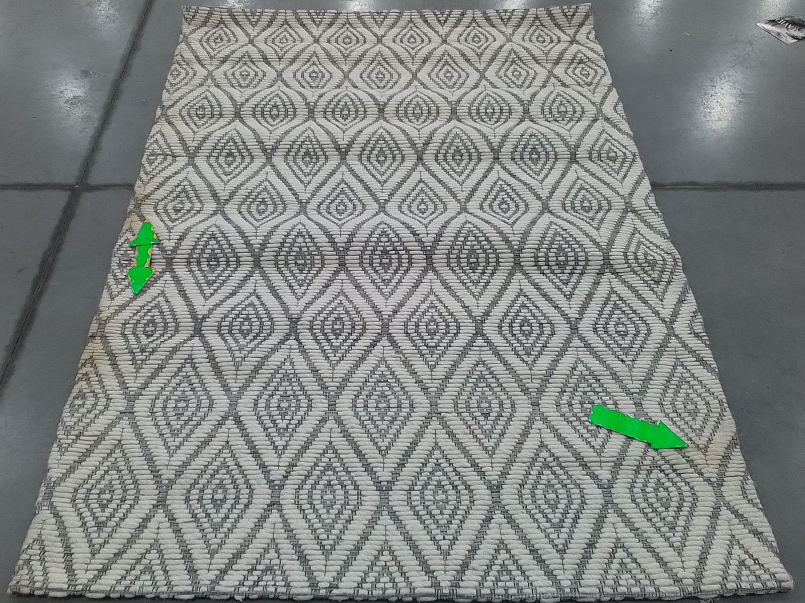 GREY / IVORY 4'-0" x 6'-0" Stained Rug, Reduced Price 1172802676 MRB308F-4 gallery