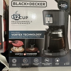 BLACK+DECKER Programmable Coffeemaker 12-Cup Black/Stainless Steel, CM2030B