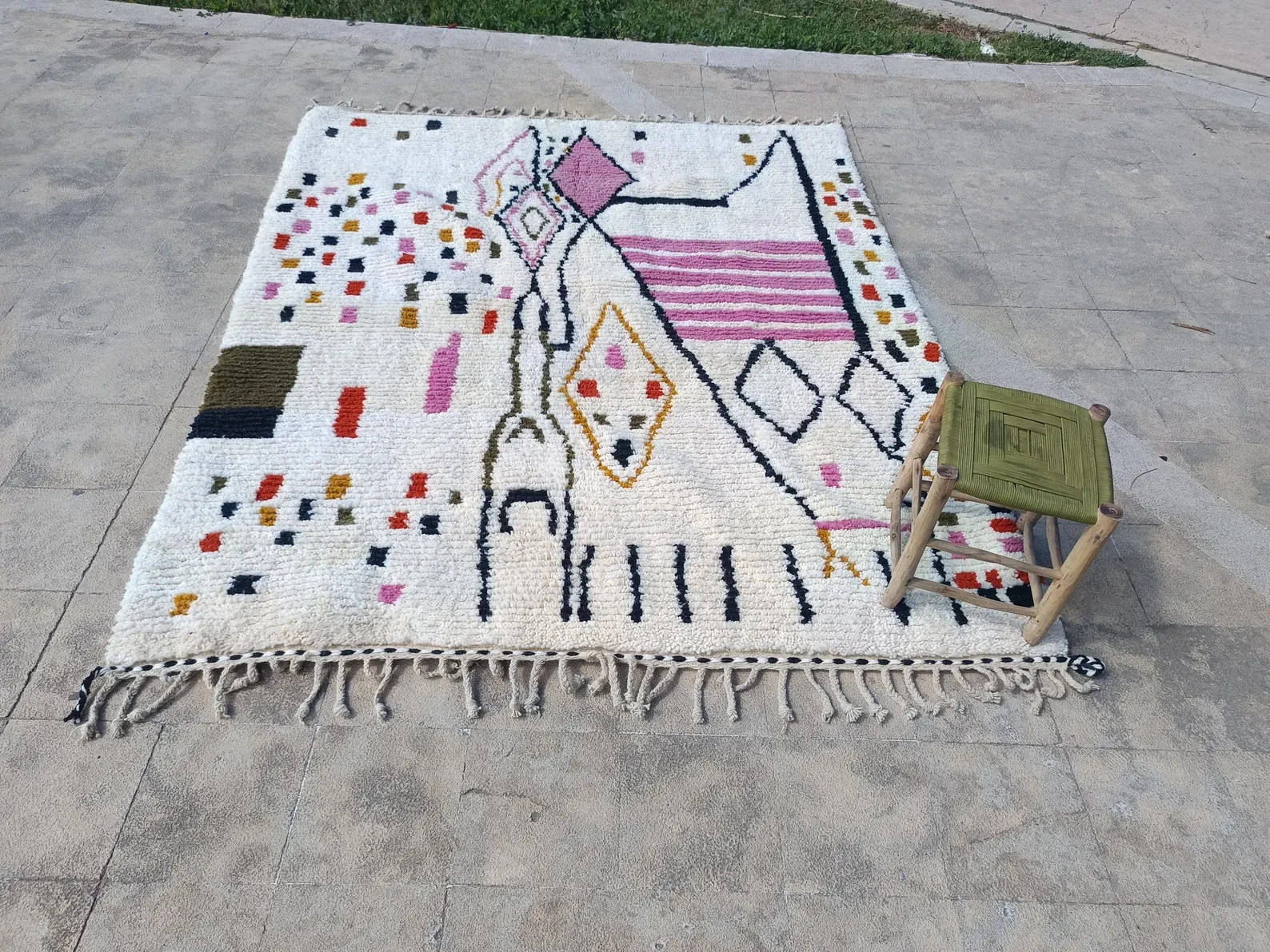 Handmade Moroccan Rug, Berber Woven Design, Moroccan rug, Azilal Rug, Wool Rug. gallery