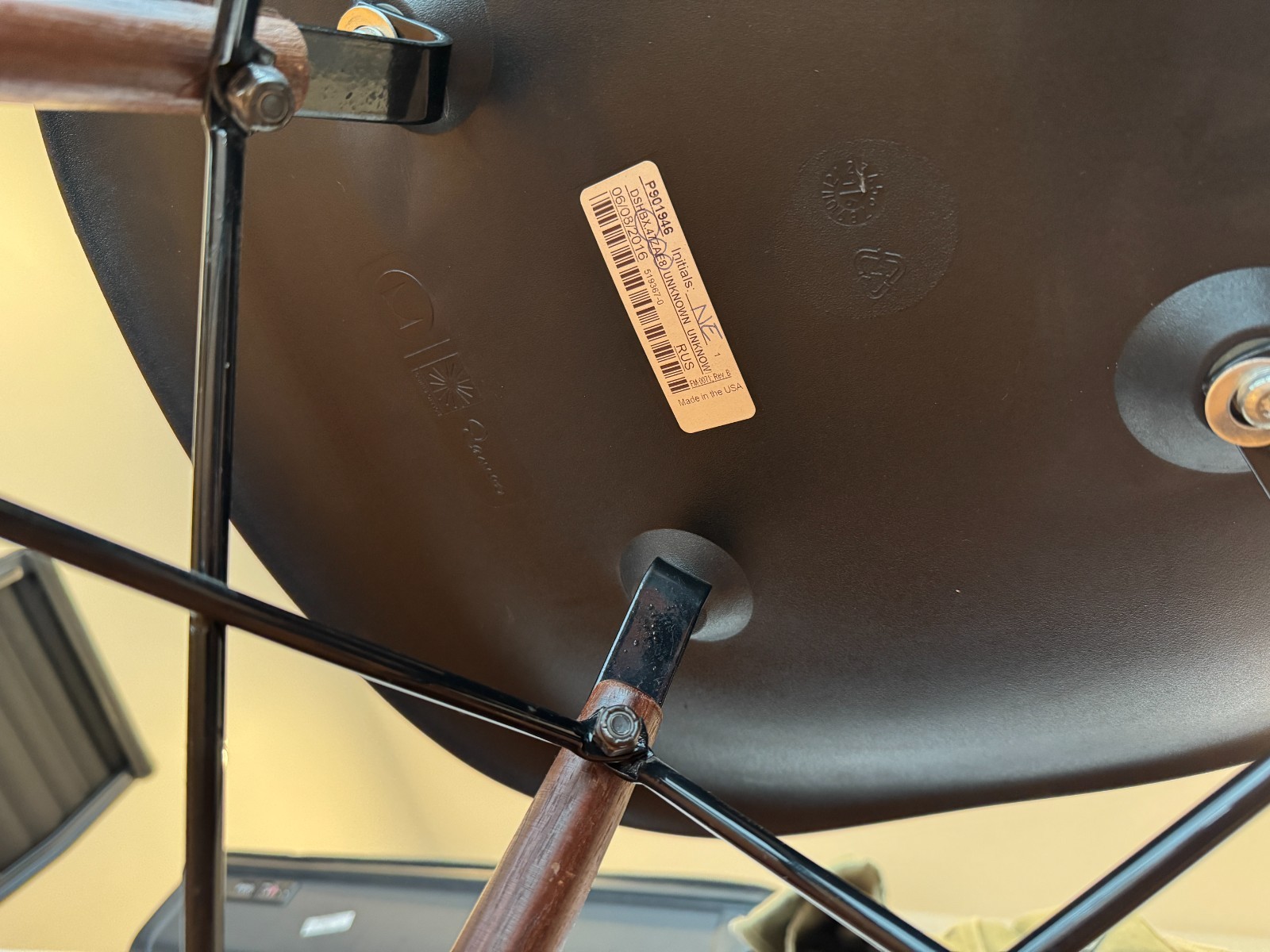 Herman Miller Eames Plastic Shell Chair gallery