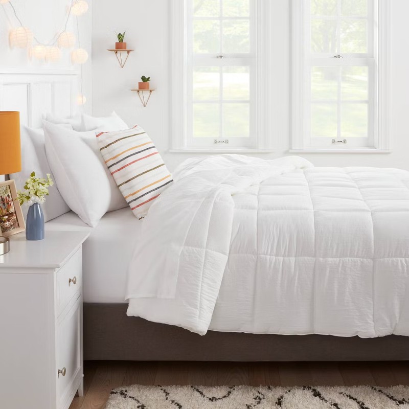 King Down Alternative Washed Microfiber Reversible Comforter White - Room gallery