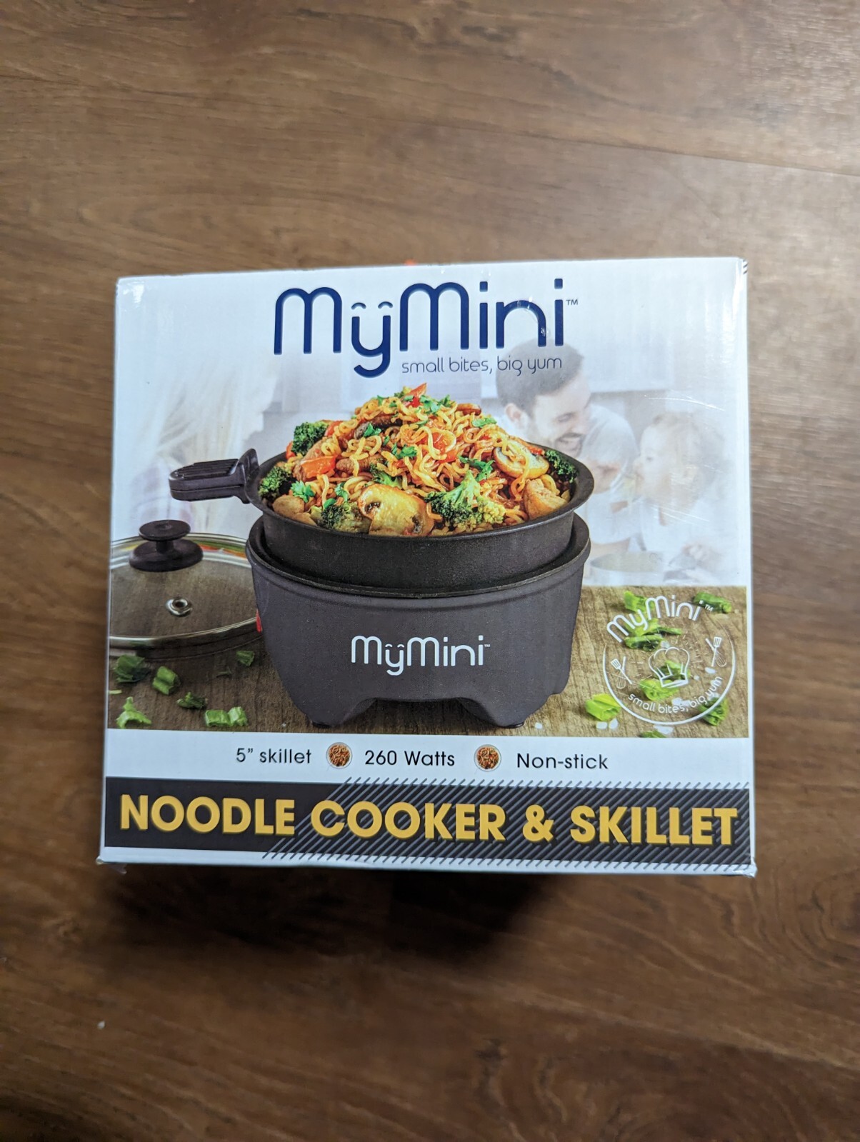MY MINI NOODLE COOKER & SKILLET Blackberry 5" skillet 260 Watts Non-Stick ~NEW gallery