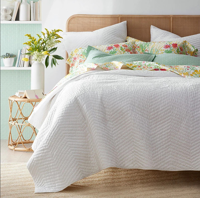 Company Cotton Voile Quilt Soft Lightweight Luxury Bedding Blanket gallery