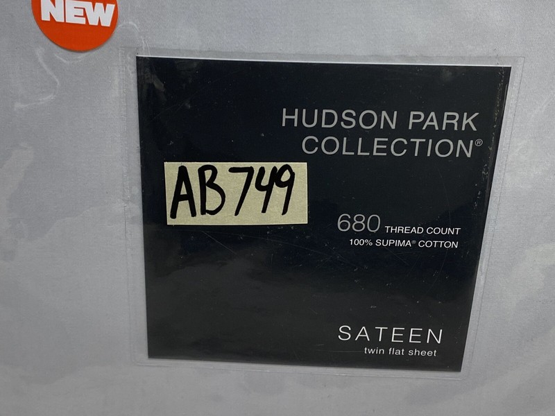 Hudson Park 680 Tc Twin Flat Sheet Cloud Blue Sateen 100% SUPIMA Cotton gallery