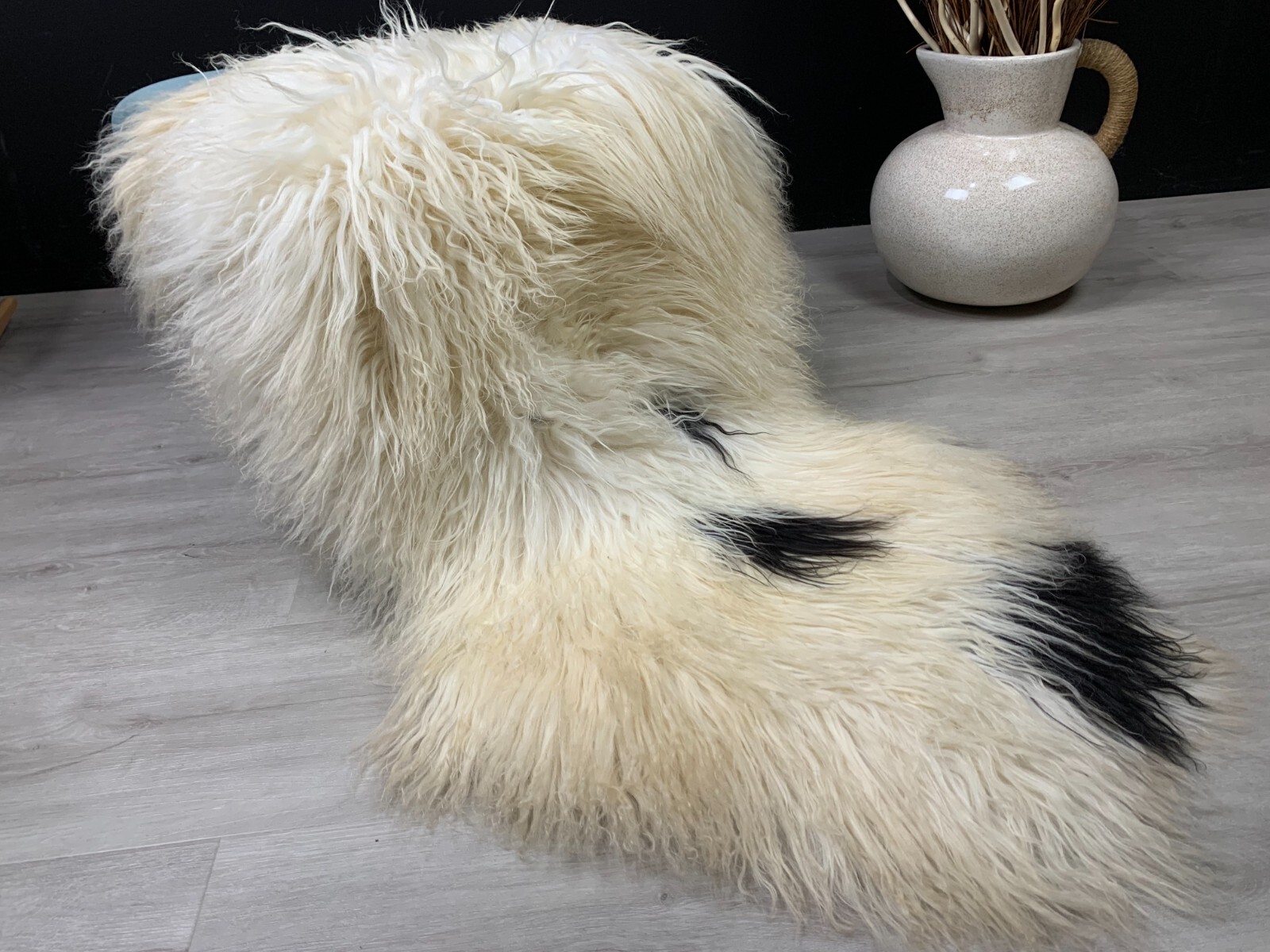 Icelandic Curly White 100% Genuine Sheepskin Rug Pet Dod Cat Bed Throw gallery