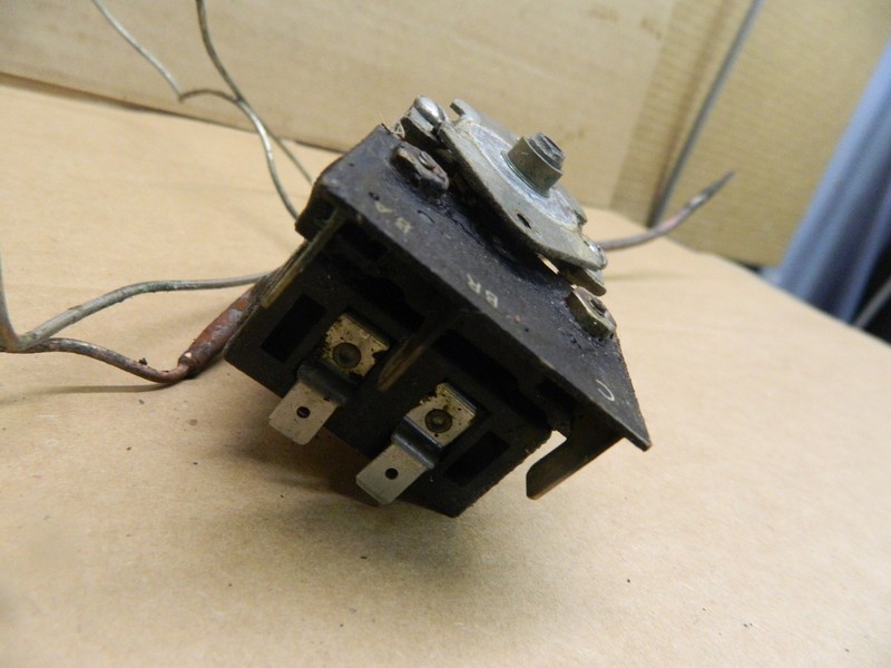 Wolf Range Thermostat Set - 1 Each Part # 714902 805787 gallery