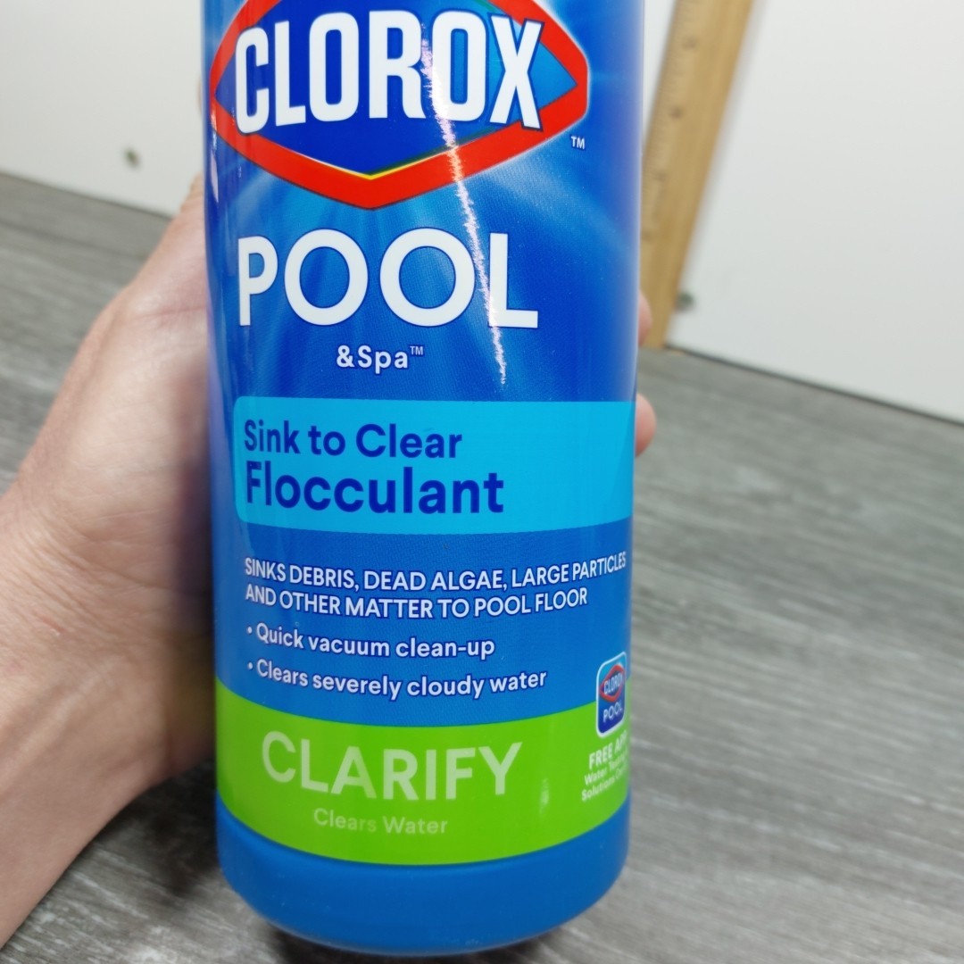 Clorox® Pool&Spa™ Swimming Pool Sink to Clear Flocculant, 1-Quart, gallery