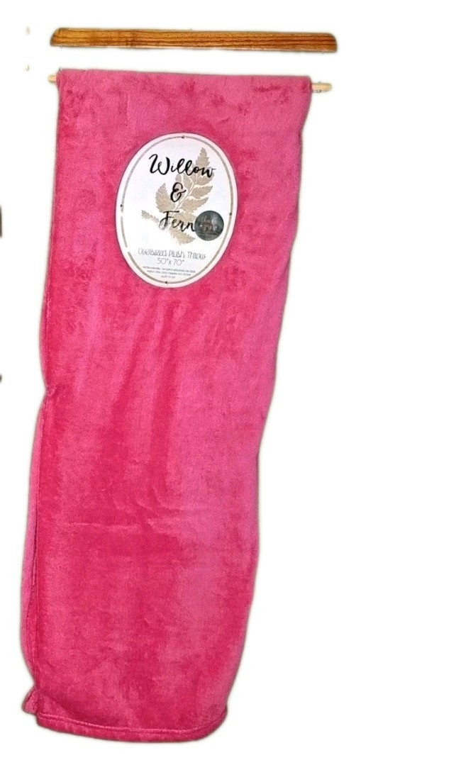 Willow & Fern Oversized Plush Throw Blanket Bright Hot Pink 50/70" Nwt gallery