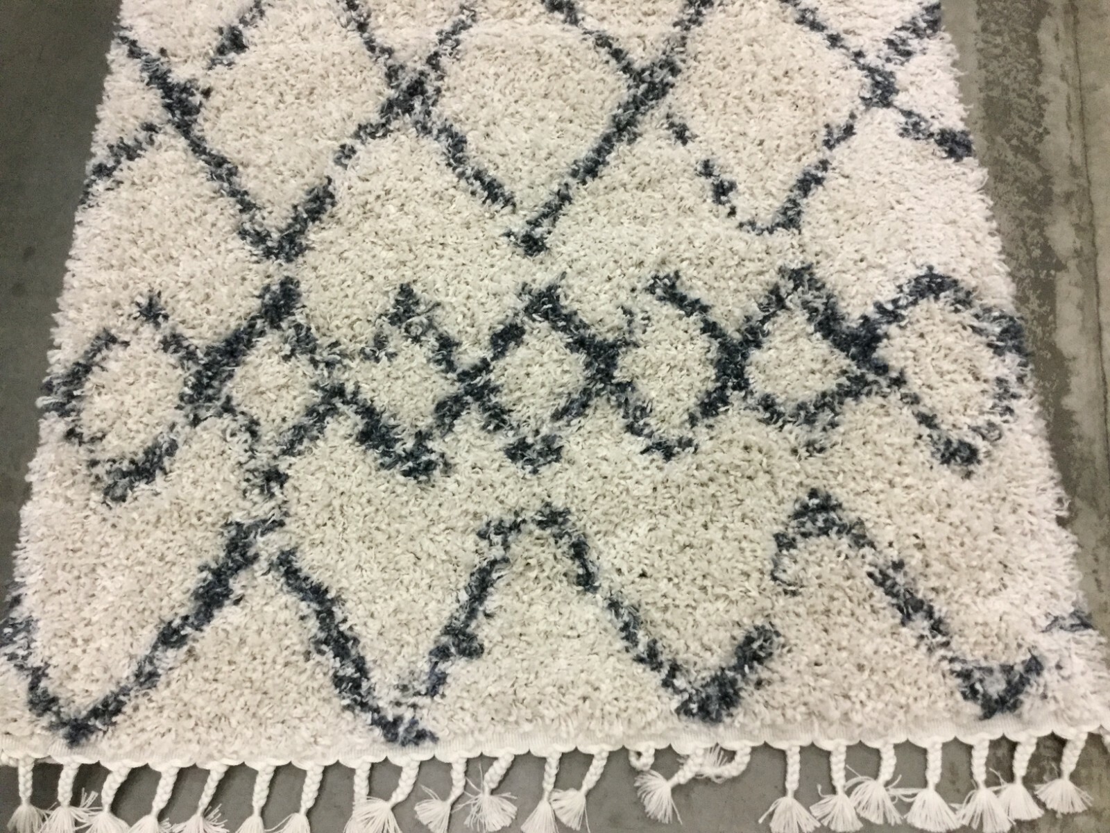CREAM / BLUE 4' X 6' Stained Rug, Reduced Price 1172647577 PLX434A-4 gallery