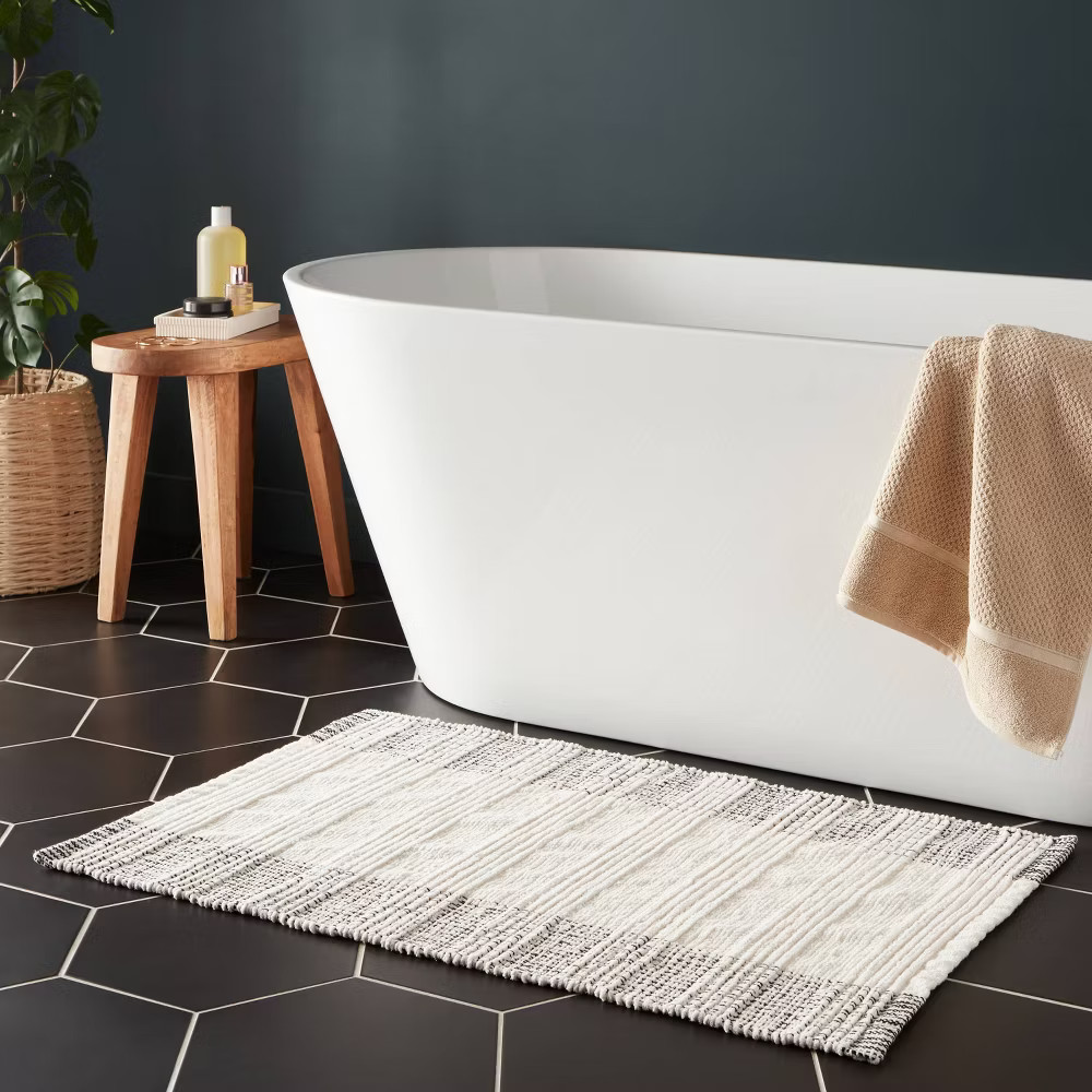 24"x36" Oversized Modern Chenille Bath Rug Black/White - Threshold gallery